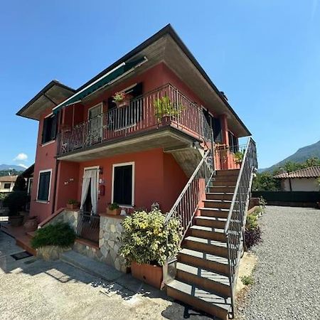 Appartamento Gallicano - La Tana Екстер'єр фото