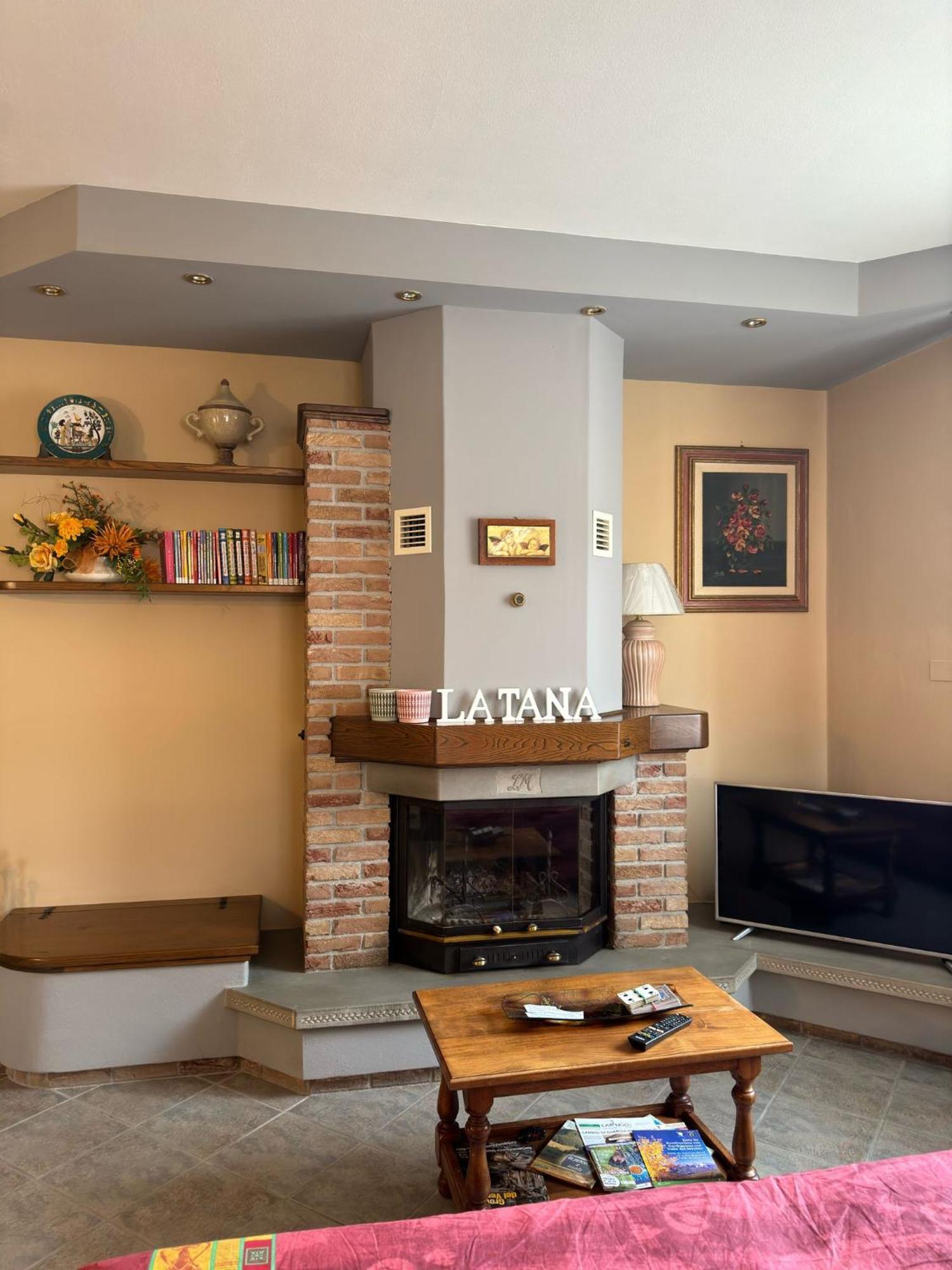 Appartamento Gallicano - La Tana Екстер'єр фото